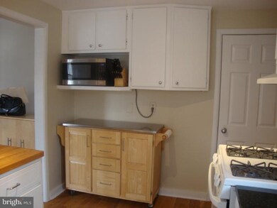 341 Inwood Rd, Ardmore, PA 19003 - photo 4