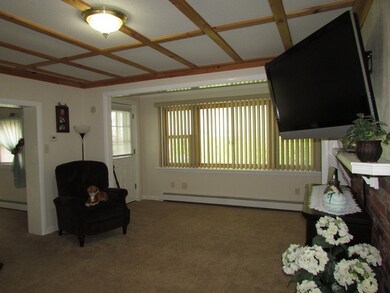 165 Providence St, Uxbridge, MA 01569 - photo 7