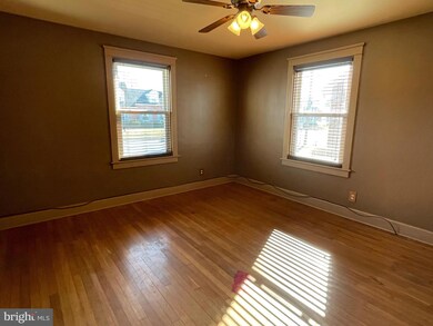 115 W Elm Ave, Hanover, PA 17331 - photo 3