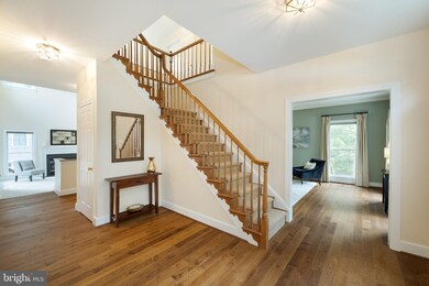 1802 Rampart Dr, Alexandria, VA 22308 - photo 7