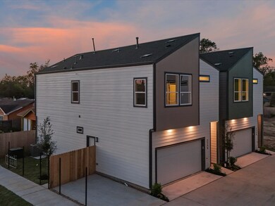 225 Noras Ln unit B, Houston, TX 77022 - photo 5