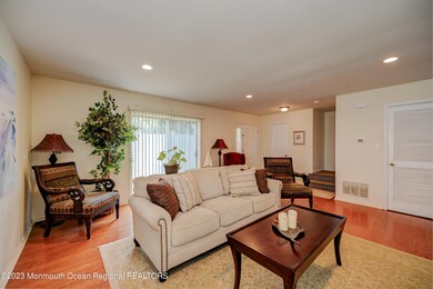 432 Indigo Ct unit 78, Morganville, NJ 07751 - photo 5