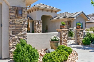 442 W Granite Dr, Washington, UT 84780 - photo 2