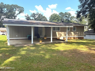 211 Shannon Dr, McComb, MS 39648 - photo 5