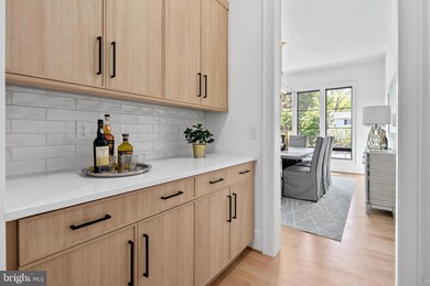 7210 Thrasher Rd, McLean, VA 22101 - photo 5