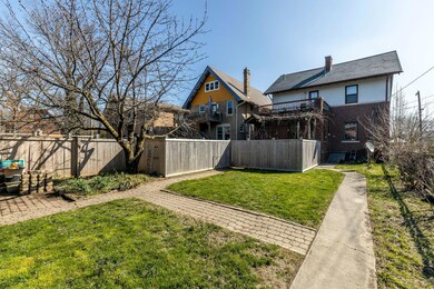 Fully Fenced. Patio w/ Hot Tub.