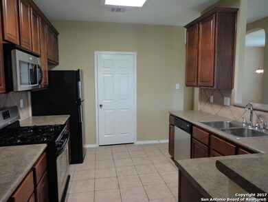 8311 Bordeaux Bay, San Antonio, TX 78255 - photo 4