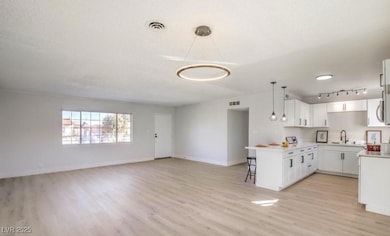 2033 Hassell Ave, North Las Vegas, NV 89032 - photo 7