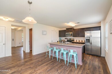 9515 Avian Forest Ln-15
