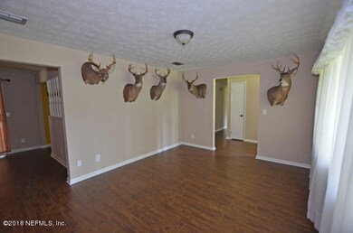 Living Room alt