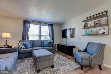 165 Independence Dr, Morrisville, PA 19067 - photo 5