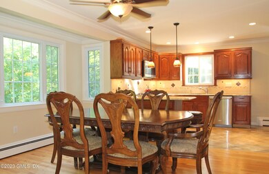 194 Weaver St, Greenwich, CT 06831 - photo 4