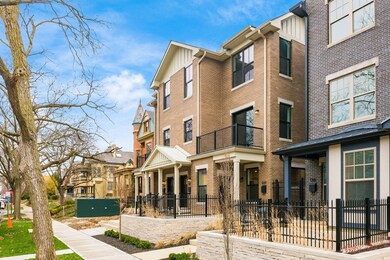 005__h 1322 Forsythe Ave-1005