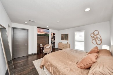 1410 Hyde Park Blvd unit 203, Houston, TX 77006 - photo 2