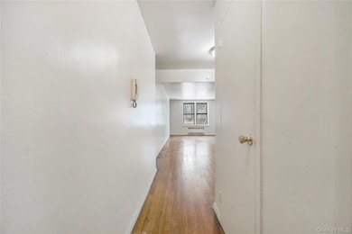Origin Briggs unit 3F, Bronx, NY 10458 - photo 6