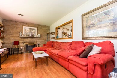 5221 Hillside Dr, Warrenton, VA 20187 - photo 7