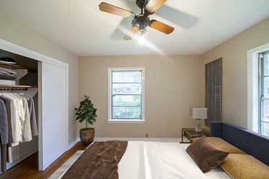 10319 Bretton Dr, Houston, TX 77016 - photo 3