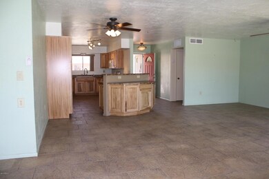 10121 W Cheryl Dr, Sun City, AZ 85351 - photo 4