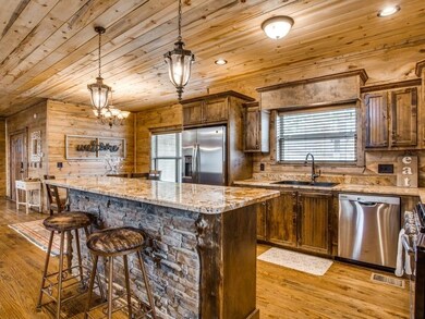 145 Wildcat Trail, Broken Bow, OK 74728 - photo 3