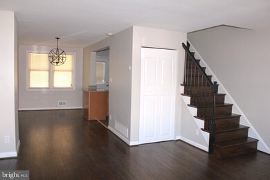 2114 Graythorn Rd, Middle River, MD 21220 - photo 2