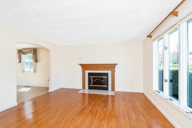 8 Waselchuk Dr, Peabody, MA 01960 - photo 4