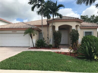 11283 NW 65th St, Doral, FL 33178 - photo 3