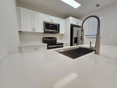 6580 W 27th Ct unit 58-21, Hialeah, FL 33016 - photo 2