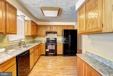 10712 Misty Moon Place, Germantown, MD 20876 - photo 4