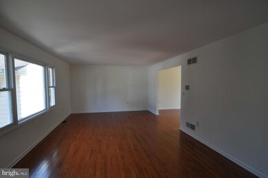 3994 Robin Hood Way, Sykesville, MD 21784 - photo 2