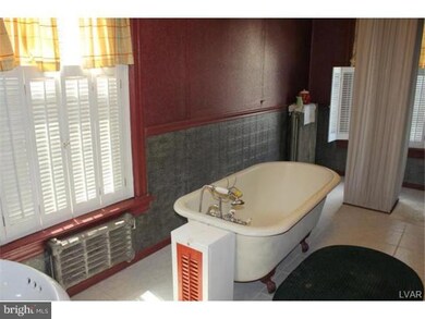 618 1/2 N 12th St, Allentown, PA 18102 - photo 6