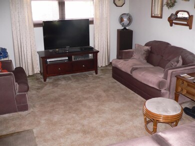 840 Tyler Ave, Dyer, IN 46311 - photo 6