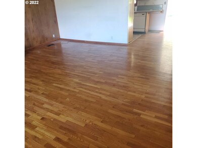 320 Barratt Blvd, Heppner, OR 97836 - photo 4