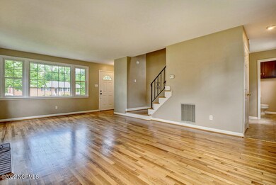 1012 Daniel Dr, Jacksonville, NC 28540 - photo 6