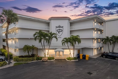 Penthouse Delray unit 306, Delray Beach, FL 33483 - photo 2