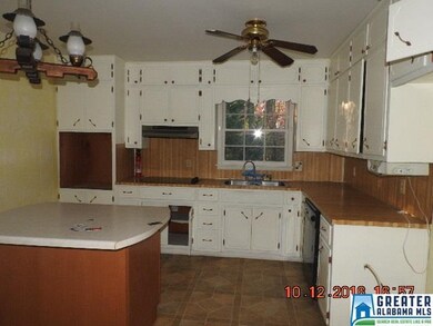 2600 1st Place NW, Center Point, AL 35215 - photo 5