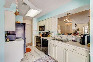 6258 Mirror Lake Ct unit 6258, Sebastian, FL 32958 - photo 4