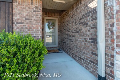 1921 N Seabrook Dr, Nixa, MO 65714 - photo 5