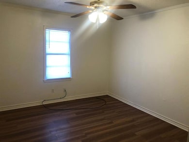 511 N Merrimac St, Weatherford, TX 76086 - photo 5