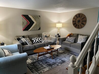 86 Corey Colonial unit 86, Agawam, MA 01001 - photo 2