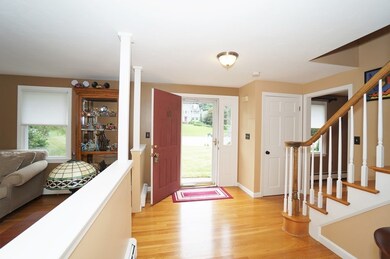 8 Curtis Ln, Medway, MA 02053 - photo 3