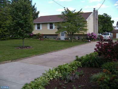 674 Chestnut St, Williamstown, NJ 08094 - photo 2