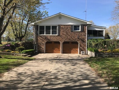 306 Saint Marys Dr, Harrisburg, IL 62946 - photo 6