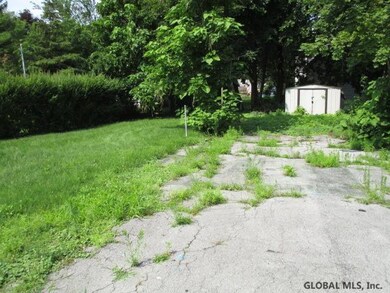 58 Prospect St, Glens Falls, NY 12801 - photo 4