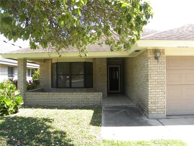 254 Rebecca Dr, Alamo, TX 78516 - photo 2