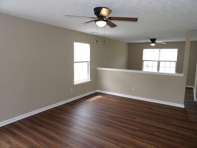 207 Robert M Green Dr, Frankfort, KY 40601 - photo 4