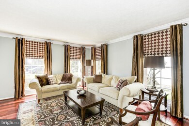 2540 Chelmsford Dr, Crofton, MD 21114 - photo 5