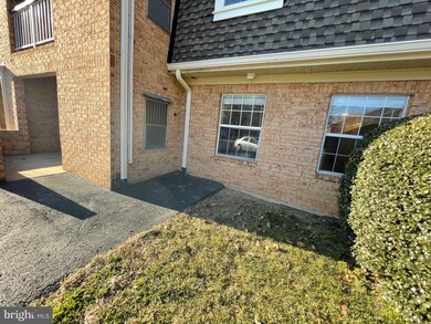 5800 Cove Landing Rd unit 204, Burke, VA 22015 - photo 5