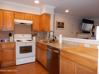 9 River Rd unit 409, Cos Cob, CT 06807 - photo 3