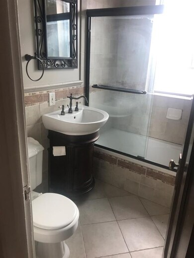 130 N Haven Rd unit 1W, Elmhurst, IL 60126 - photo 2