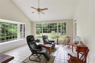 Large breakfast area next to kitchen.